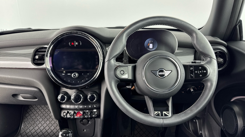 MINI Hatchback 1.5 Cooper Exclusive 3dr Auto Petrol Hatchback